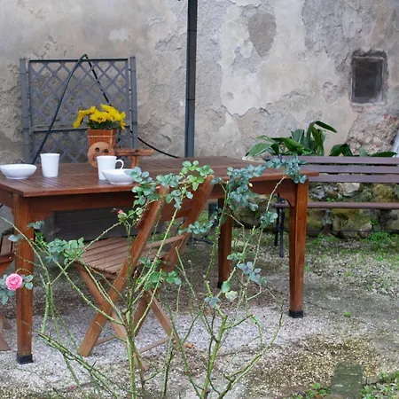 Awesome In Cedri-peccioli With Kitchen * Cedri